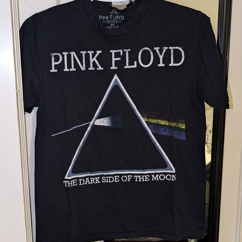 Pink Floyd Graphic Tee